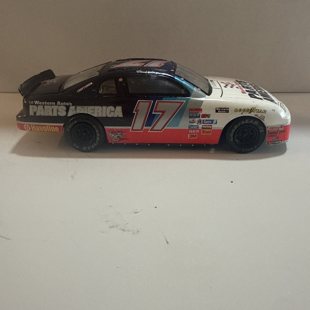 Darrell Waltrip # 17 Western Auto Parts Monte Carlo 1:24 Die Cast Replica