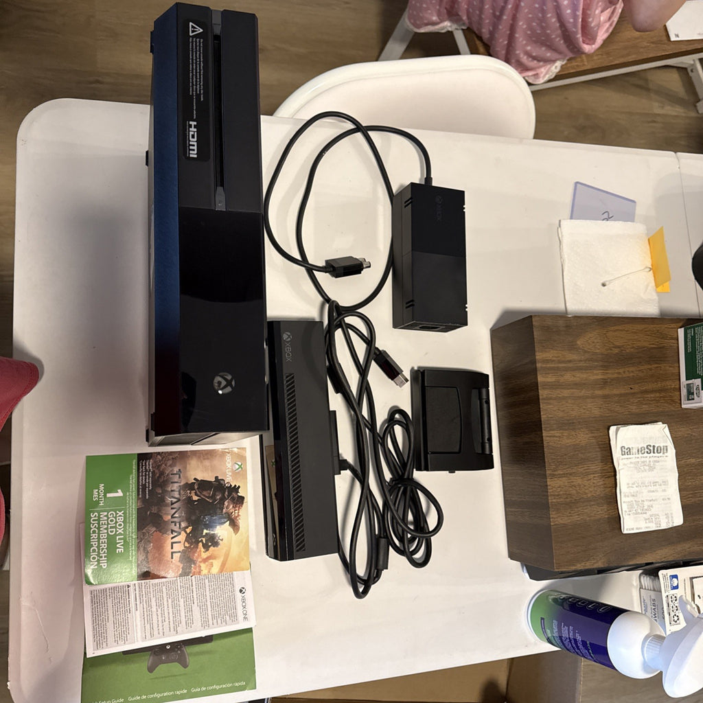 Xbox One Console Titanfall Kinect Bundle 500GB Very Good 5Z Controller And Game