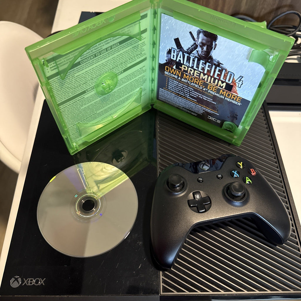 Xbox One Console Titanfall Kinect Bundle 500GB Very Good 5Z Controller And Game