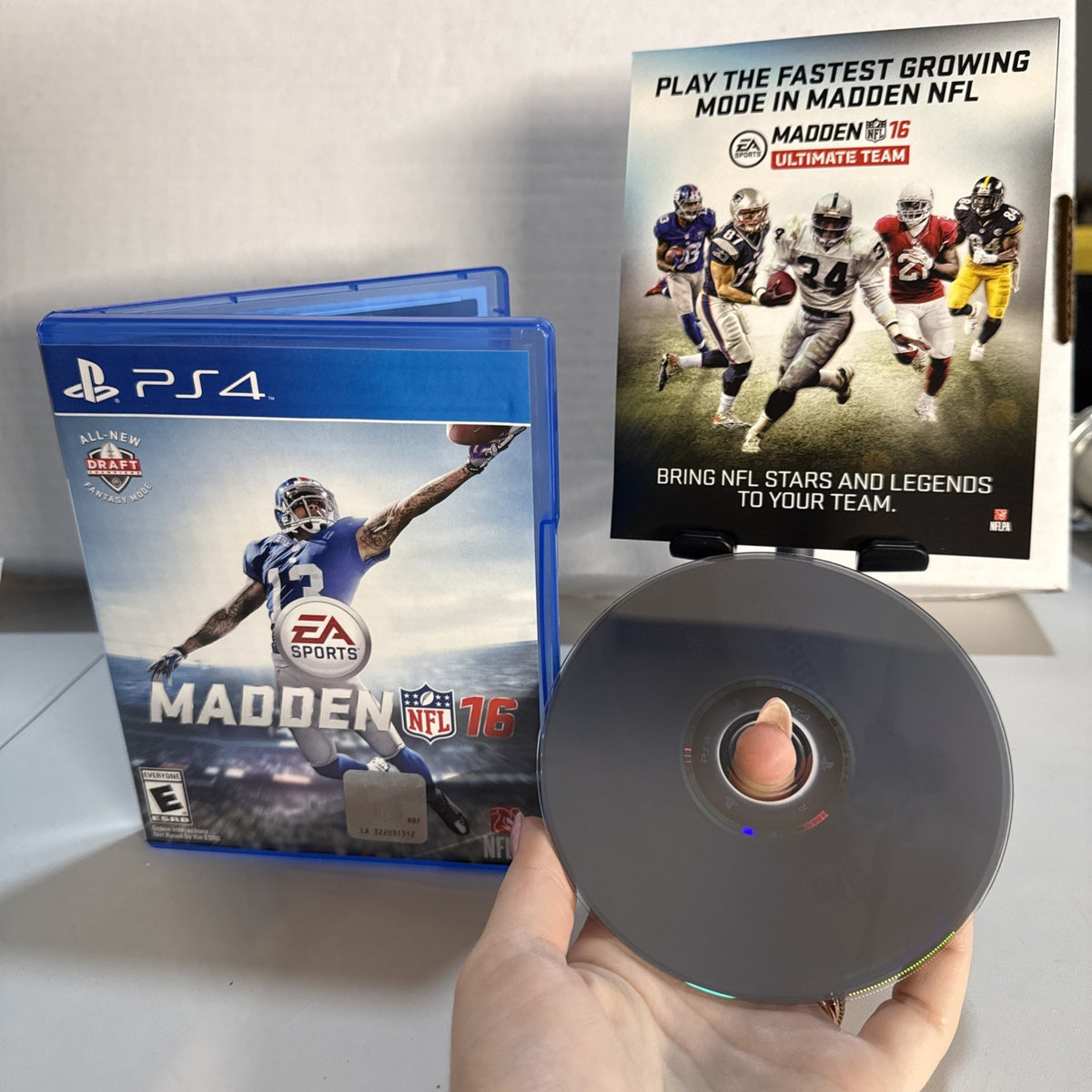 Madden NFL 16 PS4  Sony PlayStation 4  with 2 Inserts  No Manual FAST SHIPPING