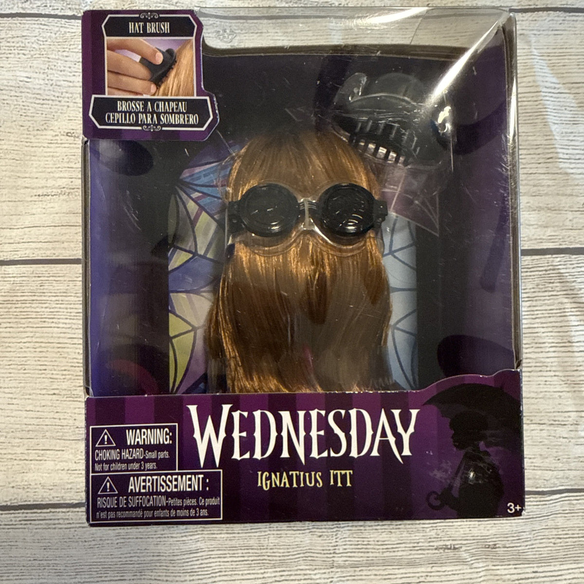 WEDNESDAY Ignatius Itt Styling Head Cousin Brush Glasses MGM Just Play 2022 NEW