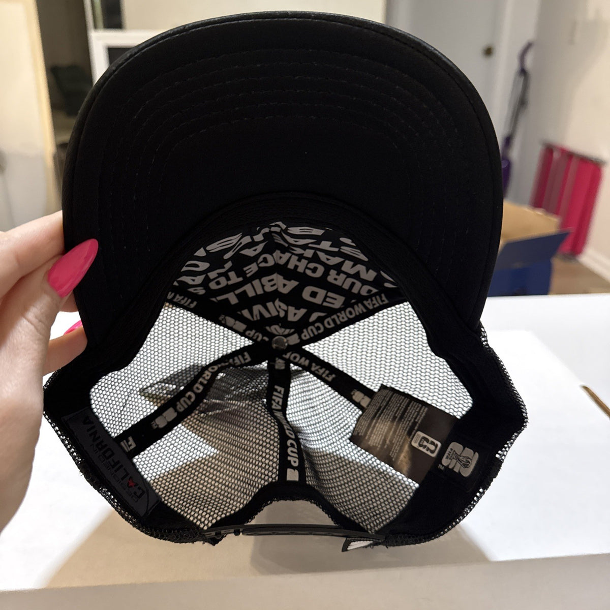 NWOT FIFA World Cup 2026 Adjustable Mesh Trucker Hat Snapback Cap Rare