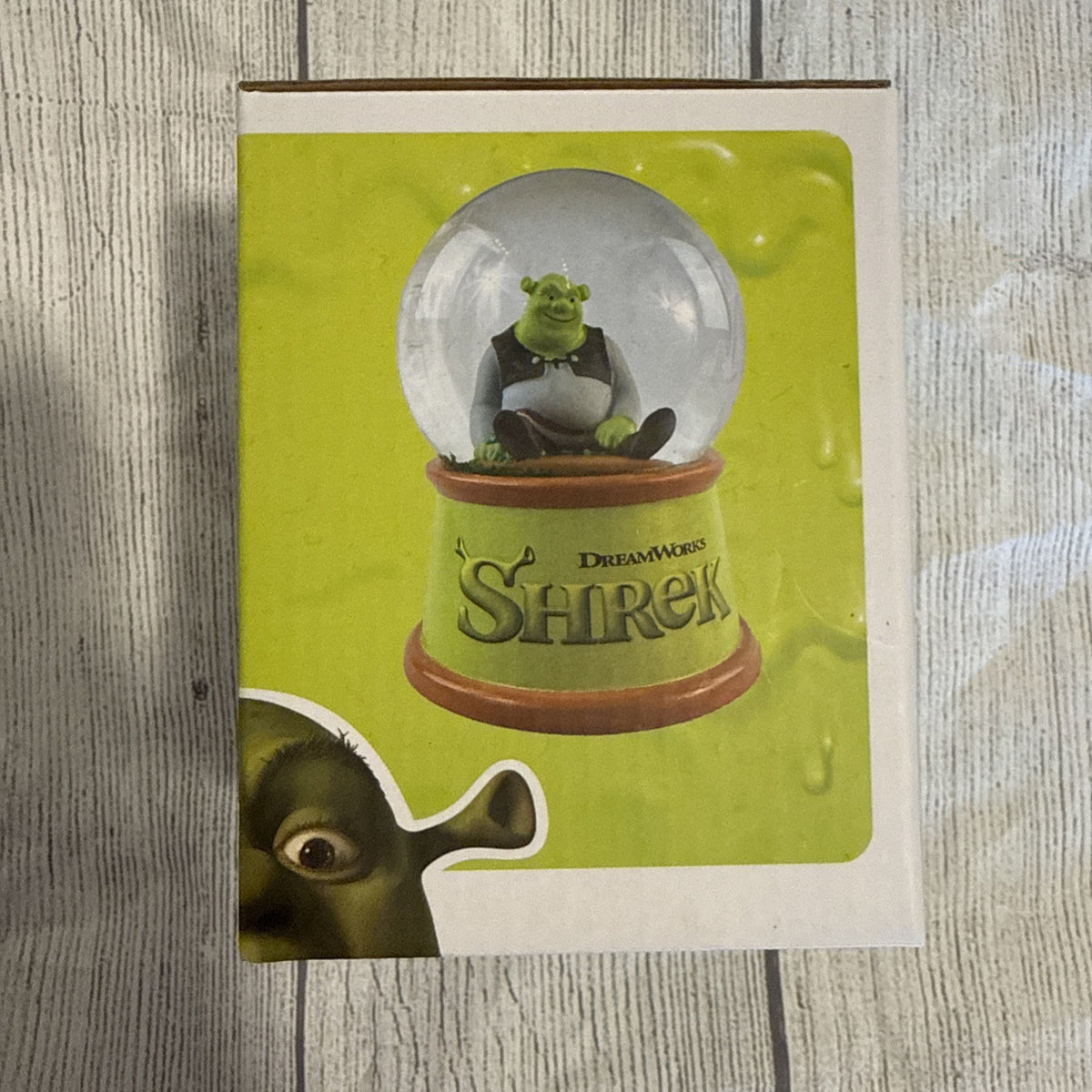 Shrek Mini Snow Globe – DreamWorks Collectible – 2025 Release **Read Descript**