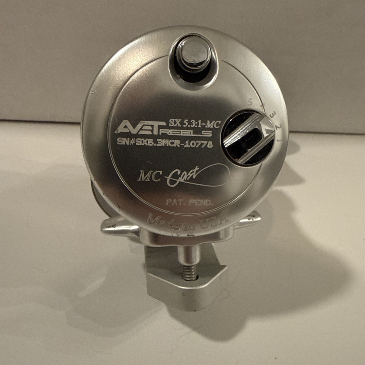 AVET SXJ6/4-MC Cast Salt Water Reel (1102587)