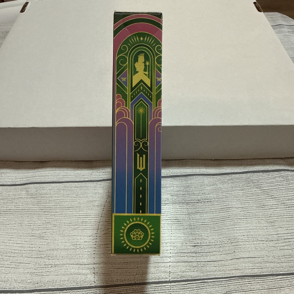 Universal Studios Wicked Pink Crown Charging Hub 3-Ports NEW Sealed Package