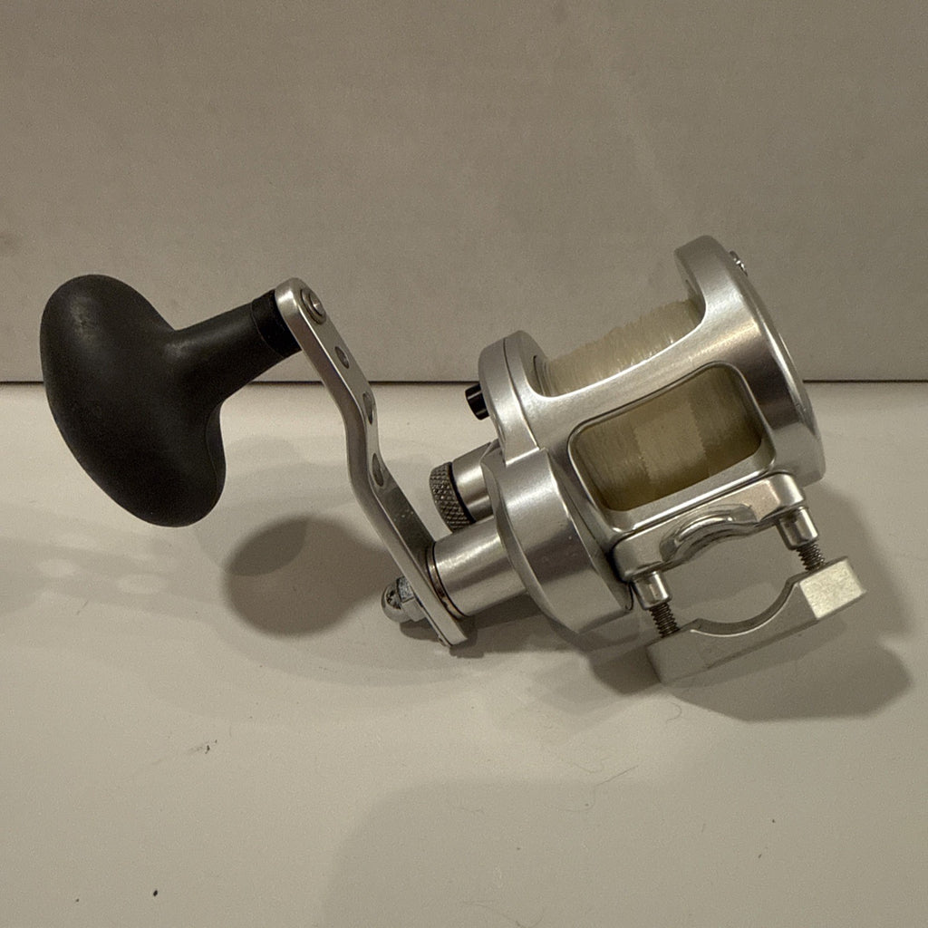 AVET SXJ6/4-MC Cast Salt Water Reel (1102587)
