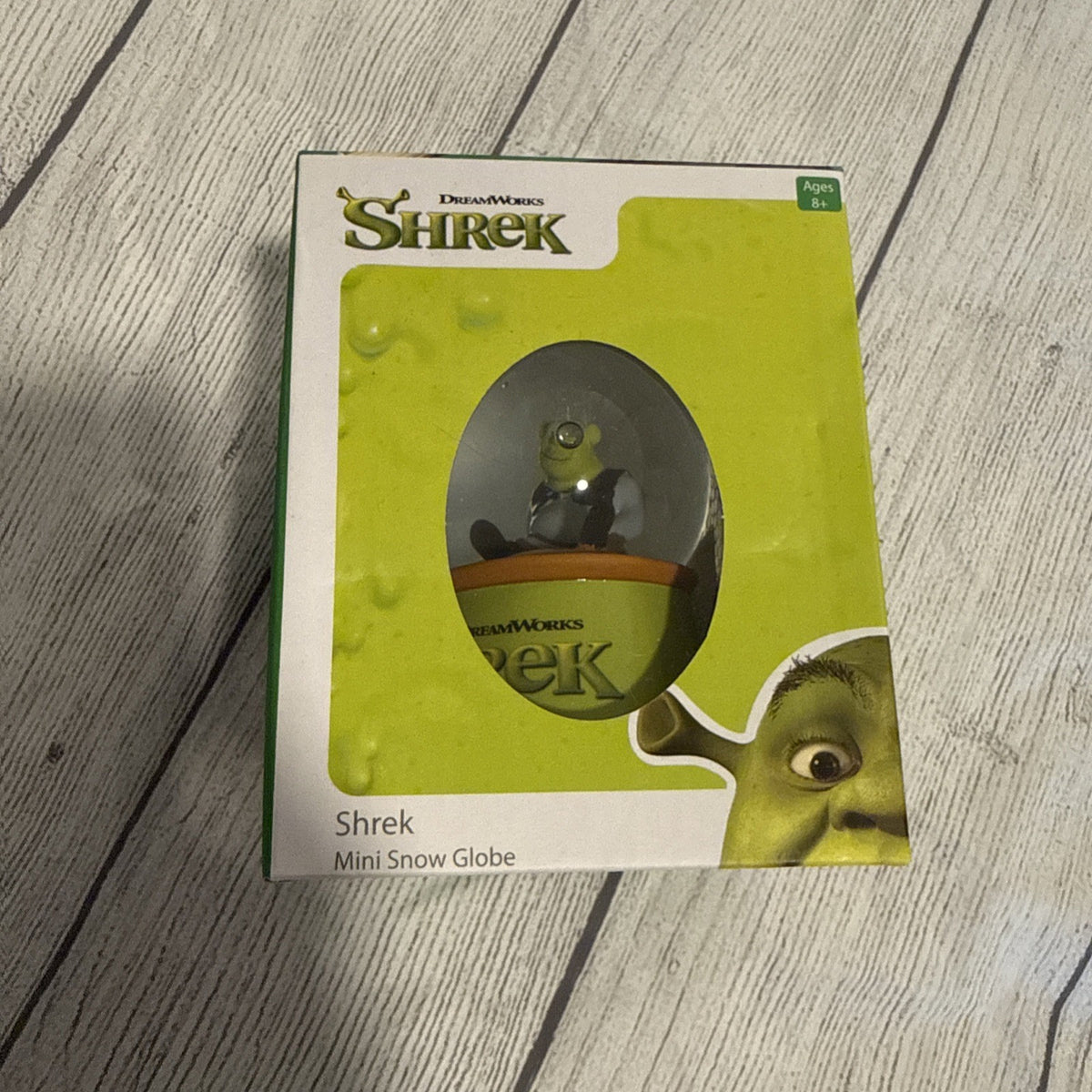 Shrek Mini Snow Globe – DreamWorks Collectible – 2025 Release **Read Descript**