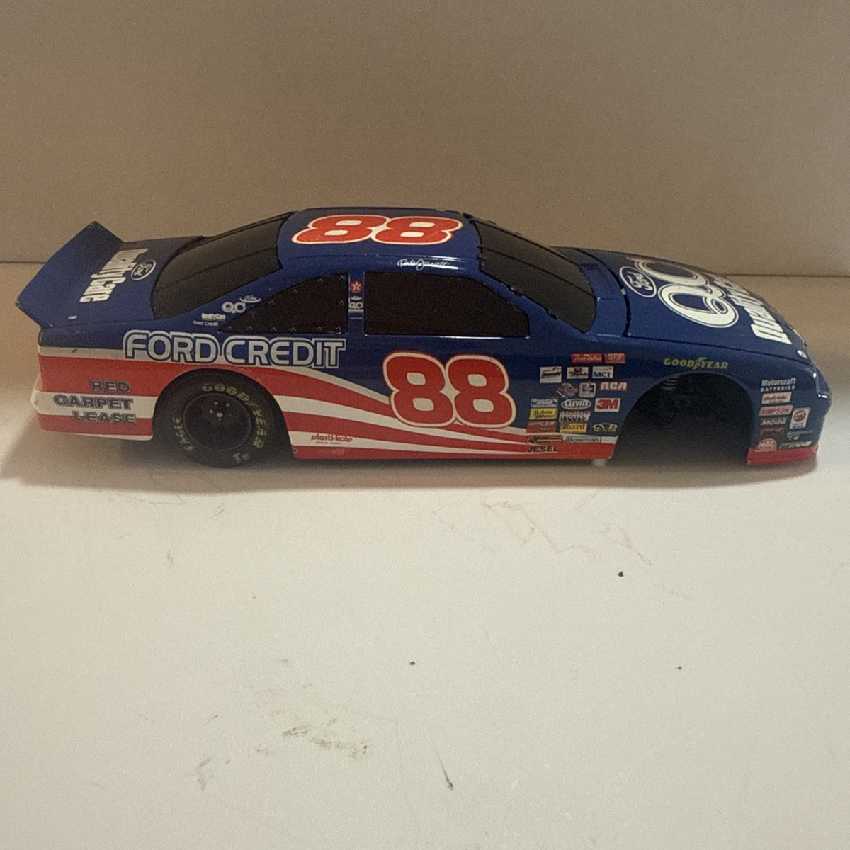Nascar Hasbro Dale Jarrett #88 Ford Quality Care Diecast 1:24 (No Box)